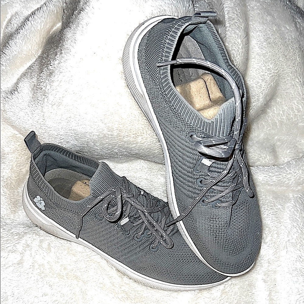 TOMMY BAHAMA GOLF 🌺 GRAY SLIP-ON KNIT CLOTH SNEAKERS WALKING SHOES Womens 9-1/2 - Picture 3 of 9
